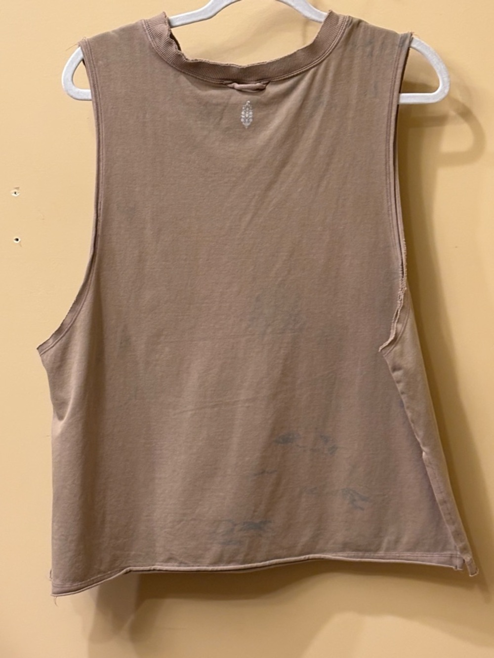 Free People Taupe Sleeveless Hot Shot Tank Size M - Picture 3 of 5